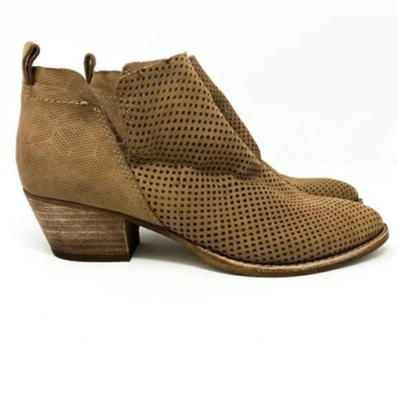 Dolce Vita Sonya Perforated Split Shaft Suede Leather Ankle Booties - Size 6.5 - Picture 4 of 10